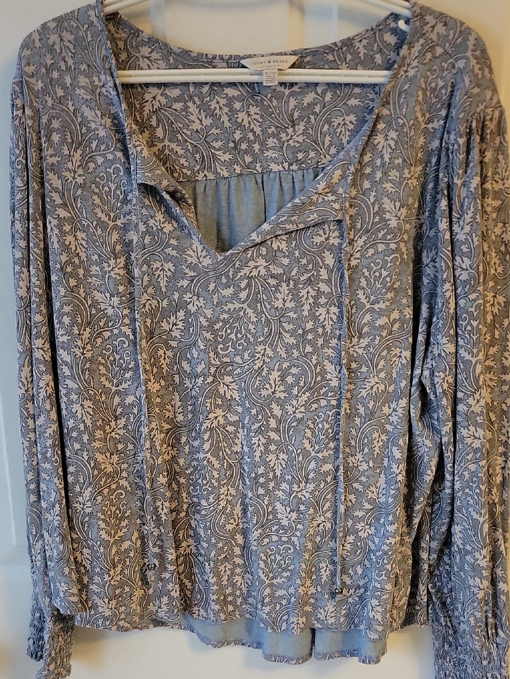 Lucky Brand Blue Floral Printed V-Neck Blouse
